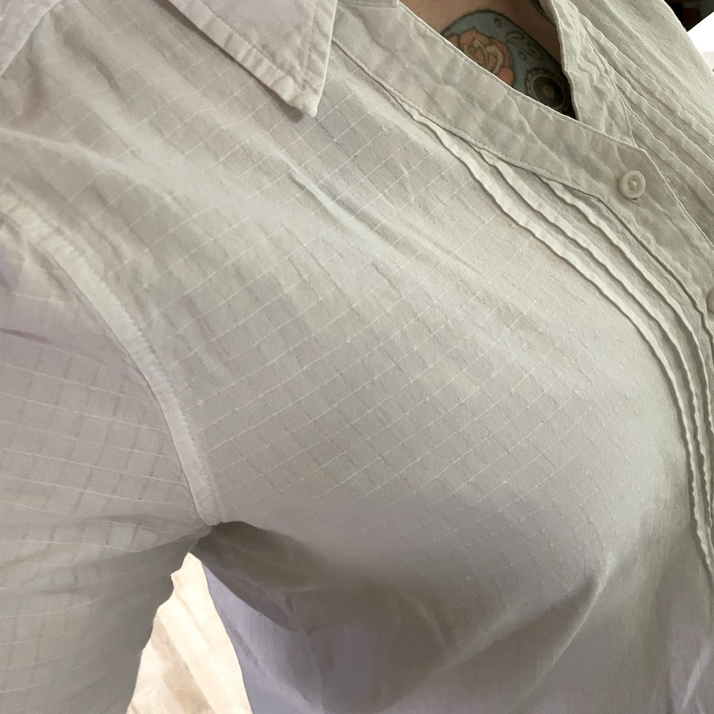 White Stag Button Down Top Size Large - image 3